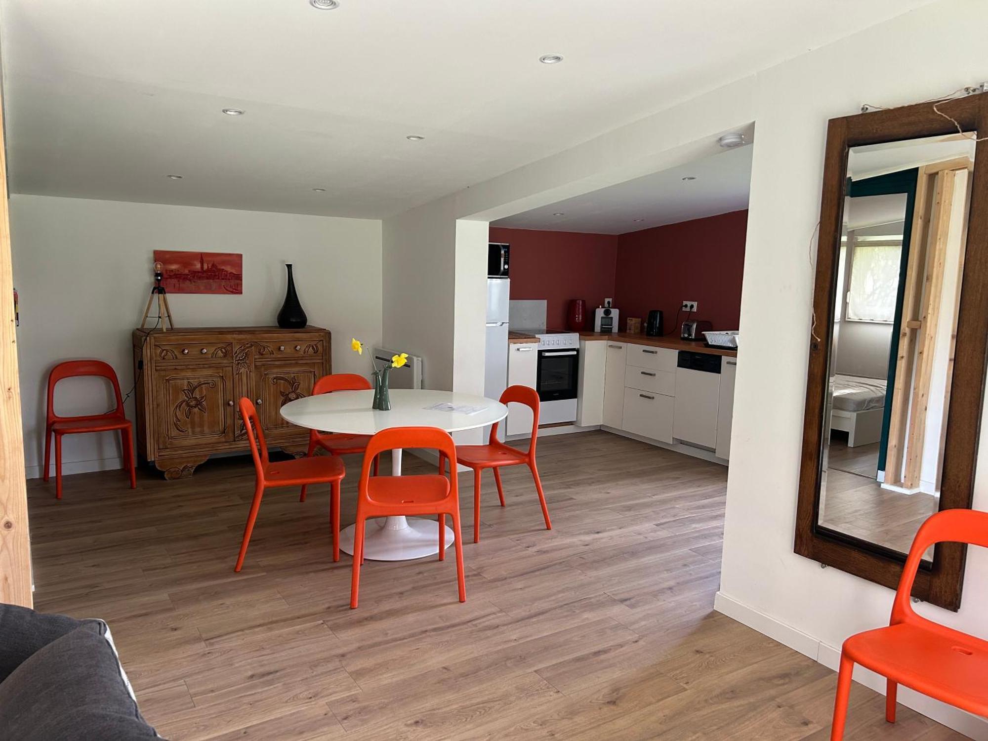 Ferienhaus La Maison Du Jardin Douai