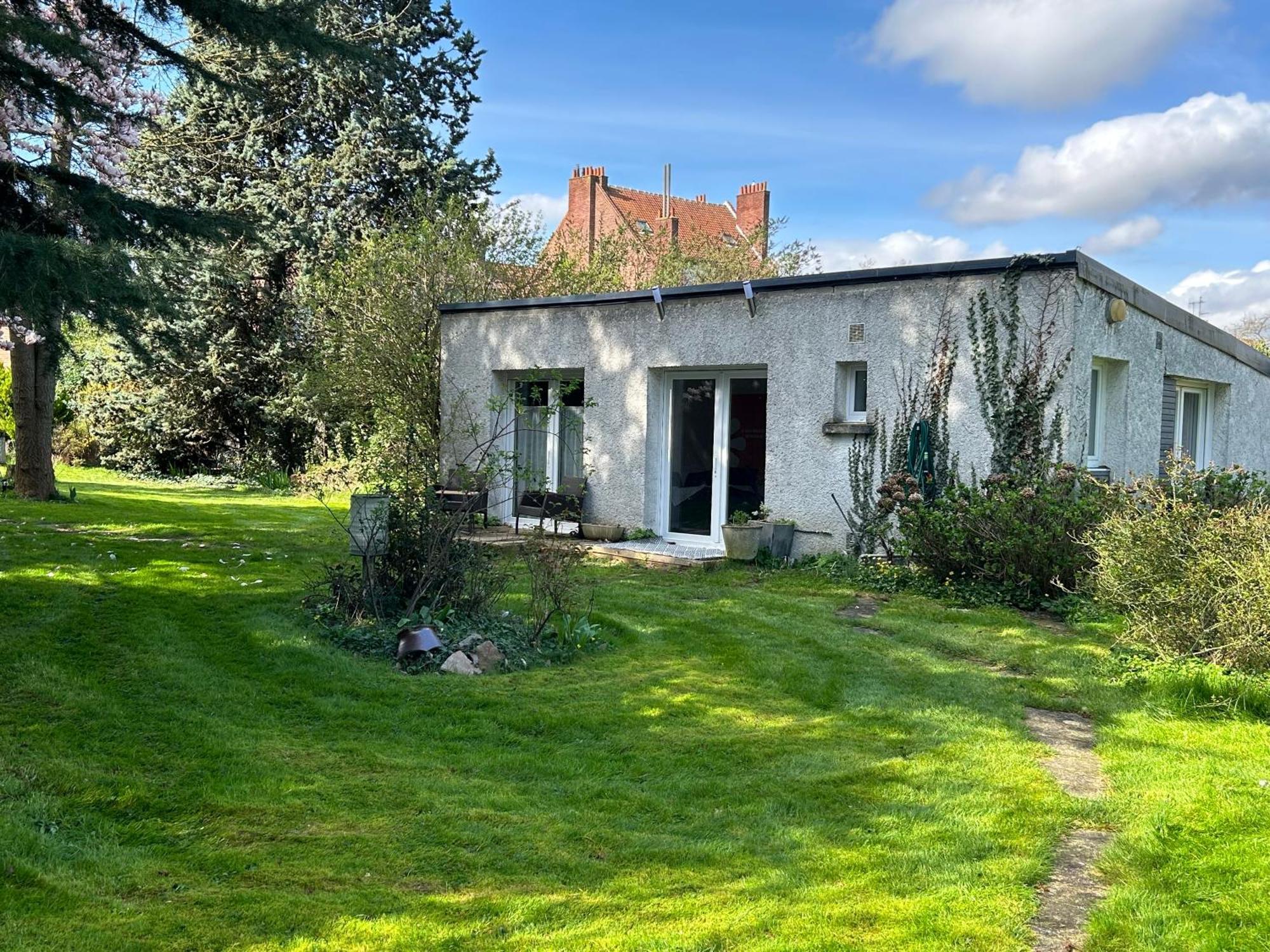 Ferienhaus La Maison Du Jardin Douai
